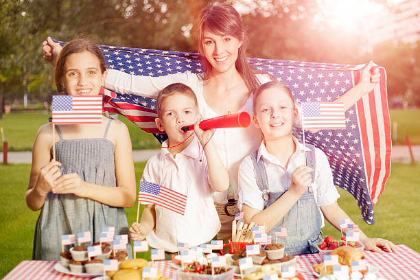 How to Plan the Ultimate Fourth of July Family Fun Day: Games, Activities, and More! 3 Celebrate the Fourth of July with a delicious family picnic in the park. Don't forget the festive decorations!