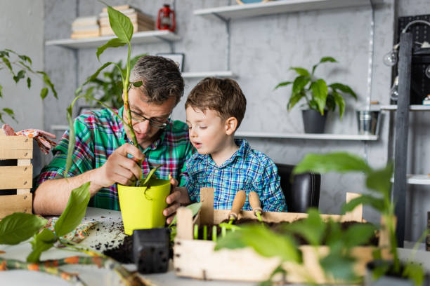 Confident Kids: Parent and child spending time together.